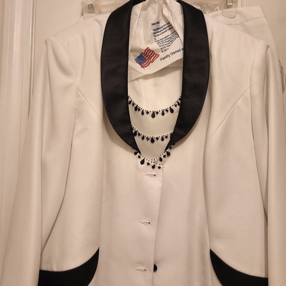 Dress skirt and jacket set - Picture 1 of 8